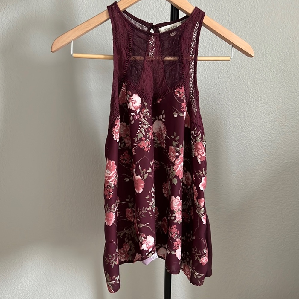 Taylor & Sage floral sleeveless top